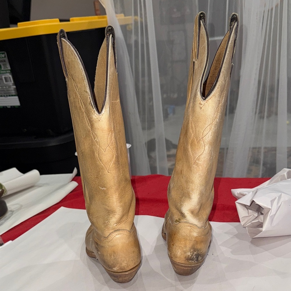 Abilene Boot Co. Tan Heeled Boots - Picture 4 of 6